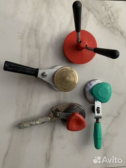 Закаточная машинка для банок