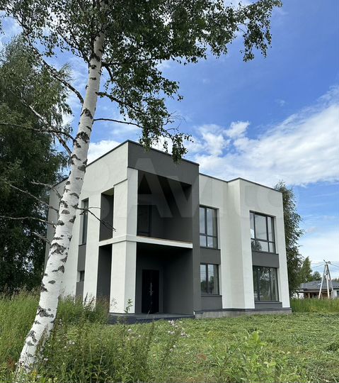 Дом 173 м² на участке 12,3 сот.