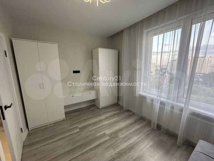 2-к. квартира, 40 м², 15/25 эт.