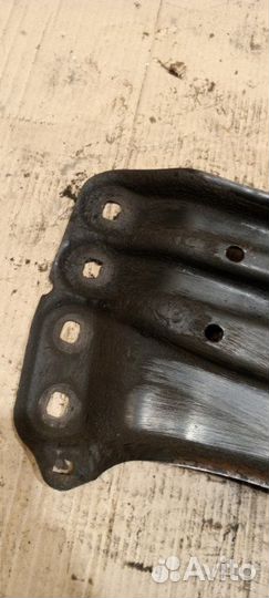 Кронштейн АКПП Mercedes-Benz S-Class W220 M112.944