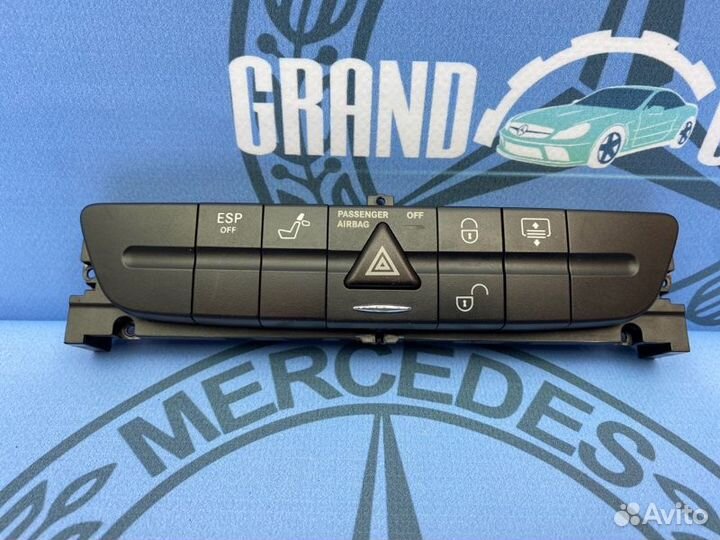 Блок кнопок Mercedes-Benz E-Class W211