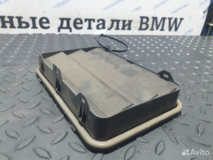 Вентиляционная решетка Bmw X6M E71 S63B44A 2012