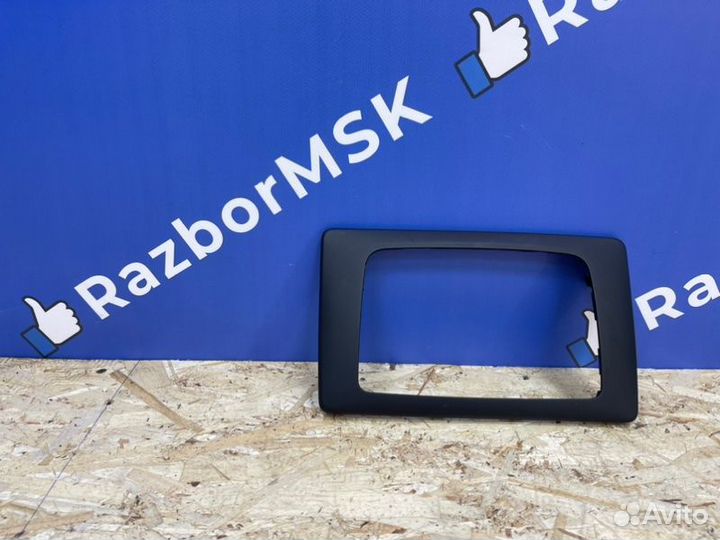 Накладка центральной консоли Renault Duster 2