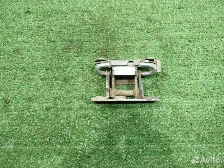 Петля двери багажника Chevrolet Niva универсал