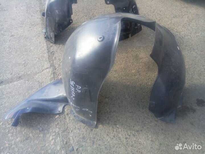 Подкрылок передний правый Volkswagen Tiguan