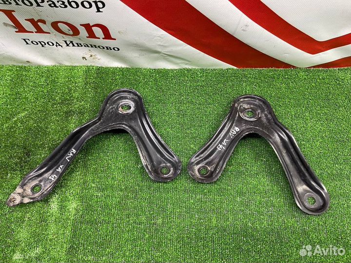 Переднее крепление балки Rav4 xa40 xa45 2017