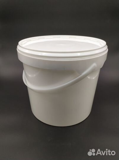 Пластиковая тара ведра банки