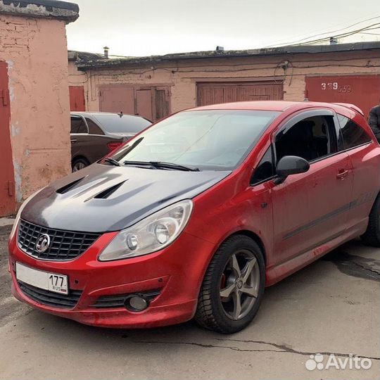 Капот с жабрами Opel Corsa D