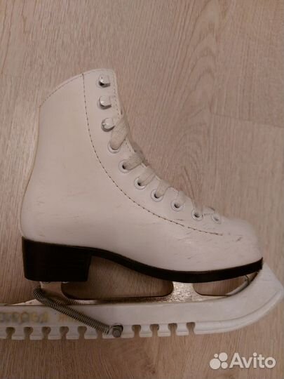 Коньки фигурные детские 29 размер graf