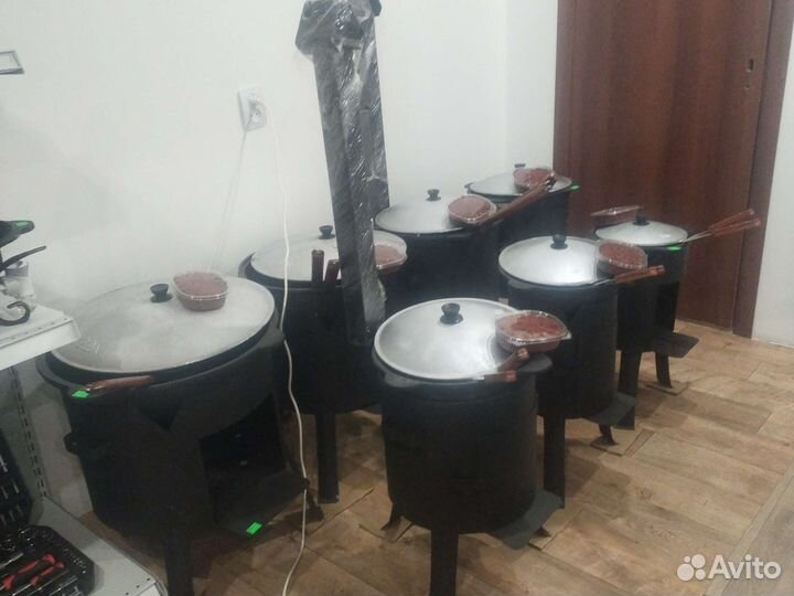 Казан чугунный с печкой новые