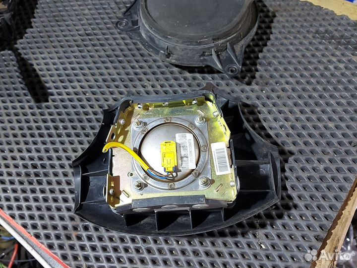 Подушка безопасности в руль для Джили мк