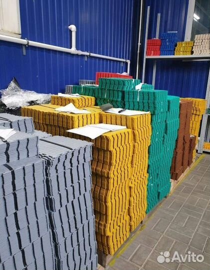 Модульная пвх плитка в автосервис / сто