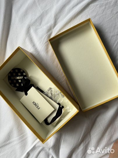 Солнцезащитные очки женские брендовые Fendi