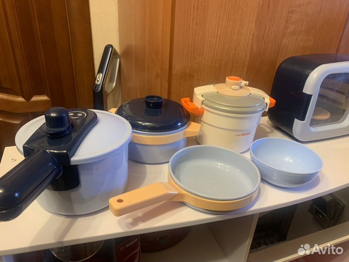 Кухня kidkraft, электронные приборы и посуда