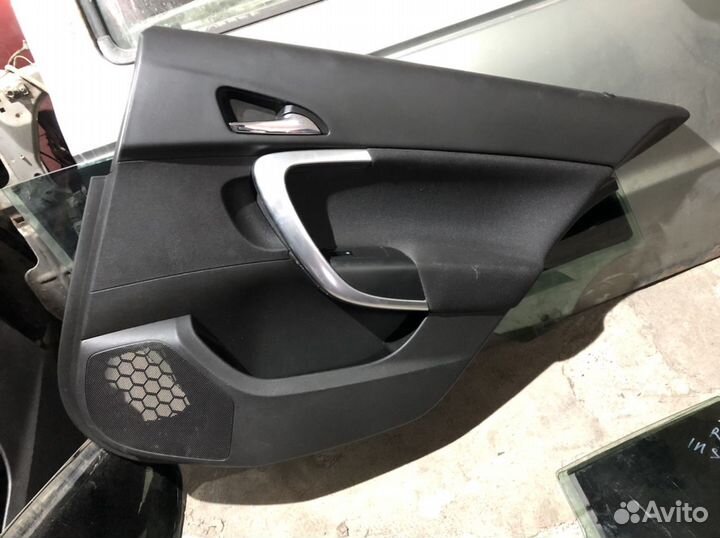 Обшивка двери задняя правая Опель Инсигния