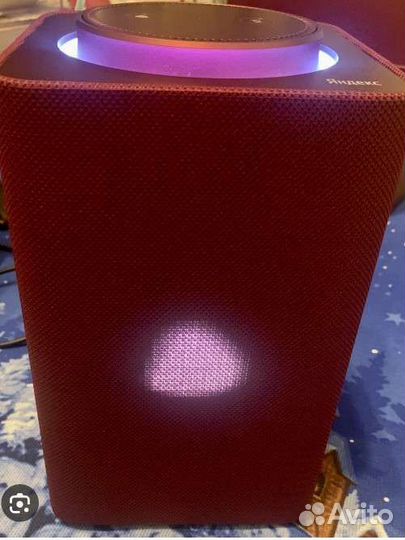 Умная колонка алиса макс