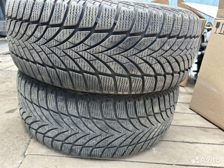 Goodyear UltraGrip Ice 2 205/55 R16