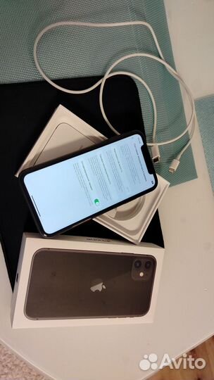 iPhone 11, 64 ГБ