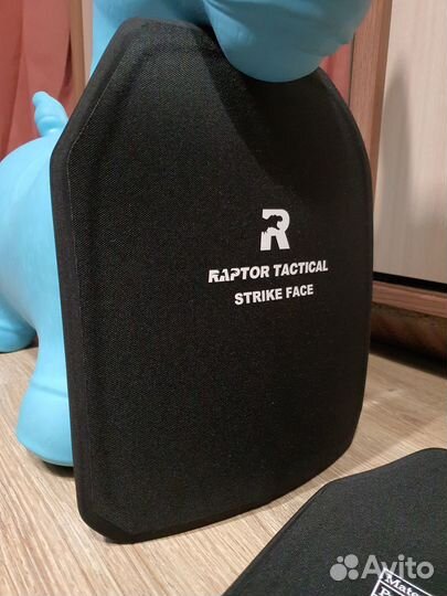 Легкие бронеплиты с двойным изгибом (бр2)