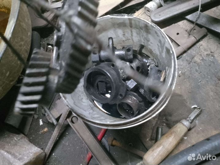 Двигатель к мотоциклу урал в разборе. Есть все