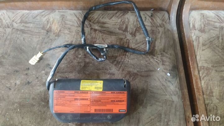 Nissan tiida подушка в сиденья srs