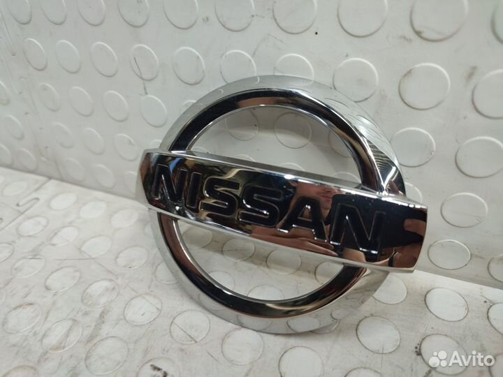 Эмблема задняя Nissan Murano Z52 2016