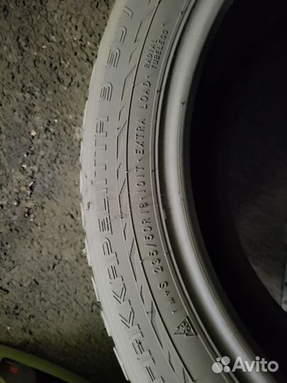 Nokian Tyres Hakkapeliitta 8 SUV 235/50 R18