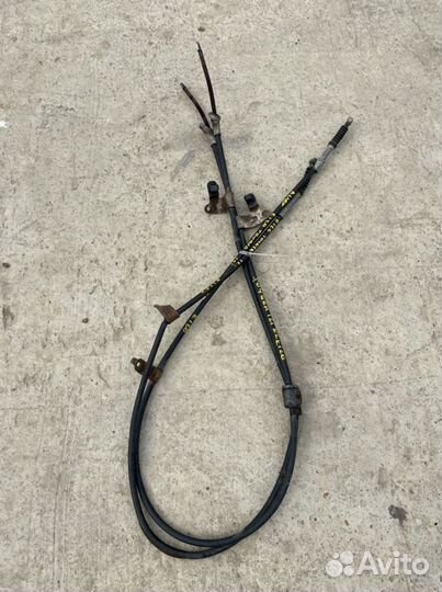 Трос ручника Toyota Corolla120 NZE121