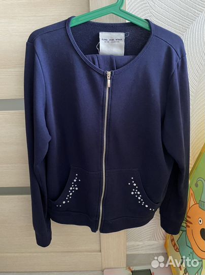 Костюм спортивный