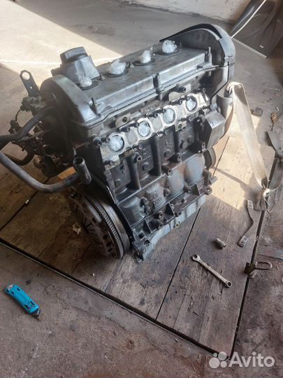 Двигатель 1.8 agn