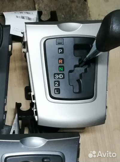 Селектор(кулиса) переключения АКПП Corolla 150,151