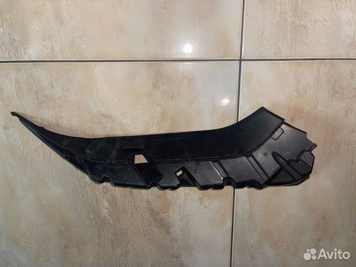 Кронштейн решетки радиатора Mazda Cx 30 1 С 2019