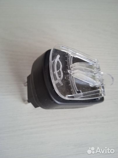Универсальное зарядное устройство+ USB порт