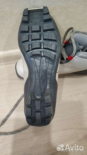 Лыжные ботинки