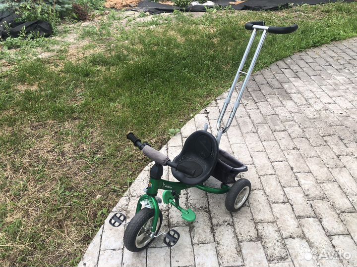 Детский велосипед трех колесный