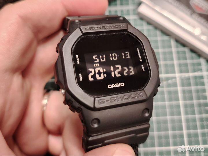 Часы Casio G-Shock DW-5600BBN-1DR