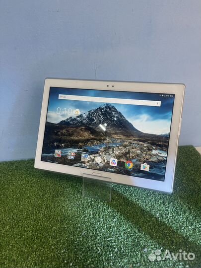 Планшет Lenovo Tab 4 Plus TB-X704L 3/16Gb