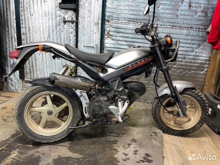 П Р О Д А М Suzuki Street Magic -2