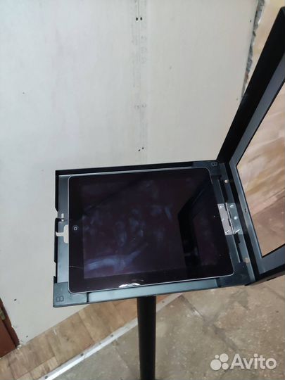 Напольная стойка для iPad 2/3/4/Air/Mini 9.7