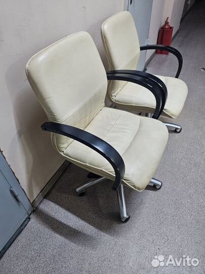 Компьютерное кресло unital