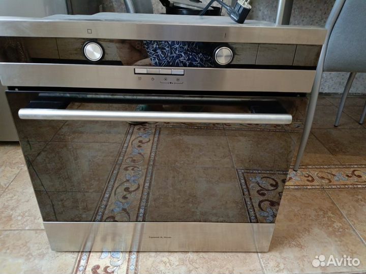 Духовой шкаф