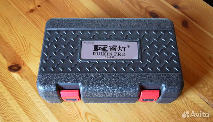 Точилка для ножей Ruixin Pro RX-009 в кейсе