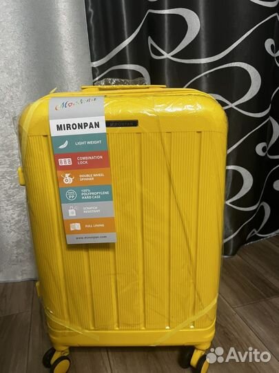 Чемодан на колесах