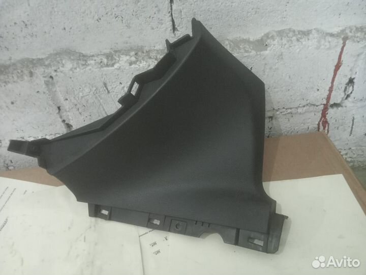 Обшивка салона, стойки Jeep grand Cherokee wk2