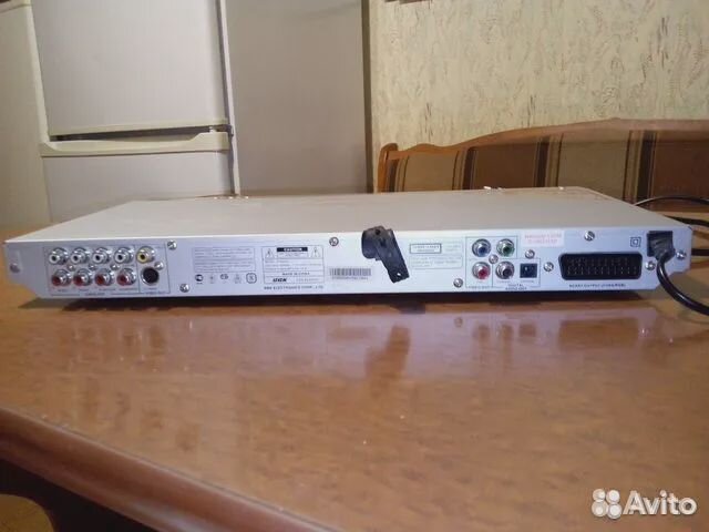 DVD плеер BBK DV628SI