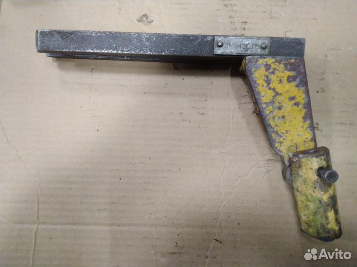 Приспособление для линейной правки круга