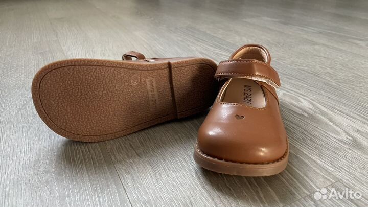 Туфли для девочки 28 размера