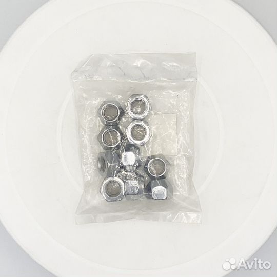 Гайка крепления колеса Nissan