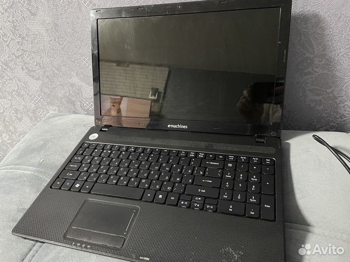 Ноутбук emachines e732