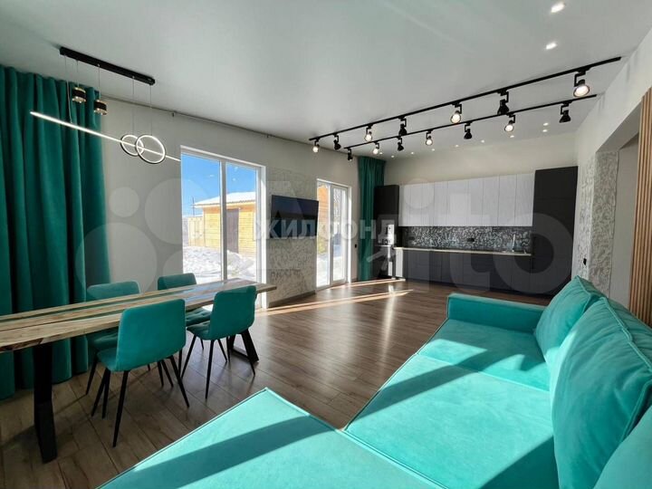 Дом 141 м² на участке 11 сот.